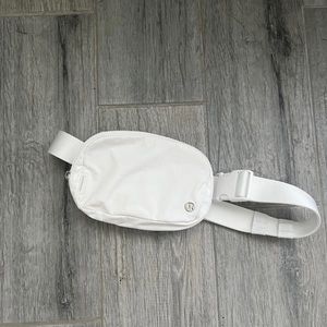 Lululemon Everywhere Belt Bag